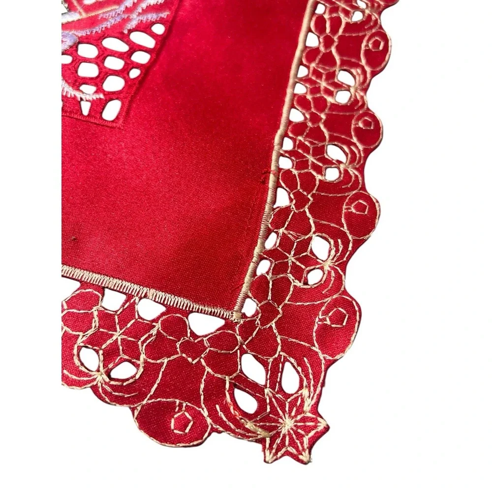 Vtg Red Square Embroidered Santa Sleigh Tablecloth Cutout Scallop‎ Edges 33